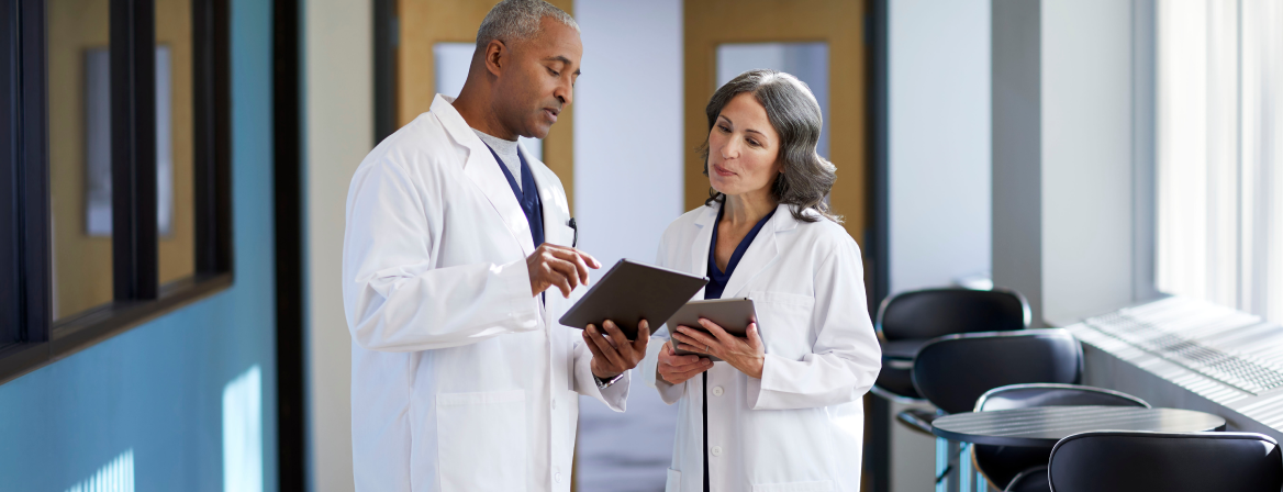 two physcians reviewing emr procedure