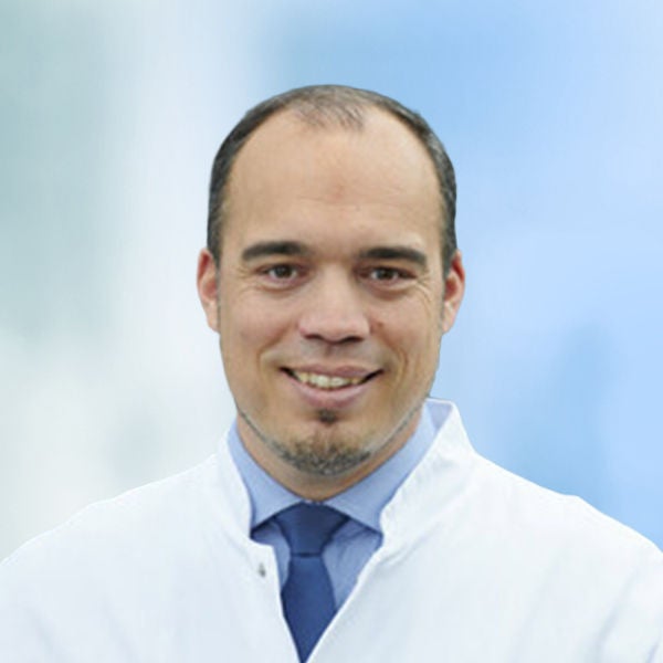 Portrait of Professor Philipp Sommer, Director of Electrophysiology and Rhythmology at HDZ NRW