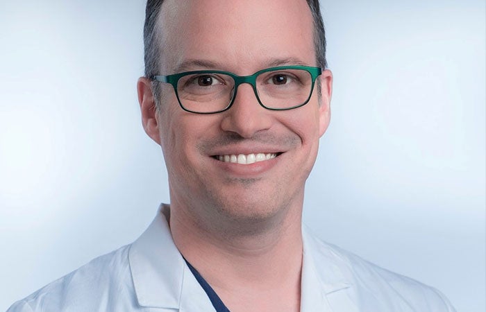 Dr. Gonzalez headshot.