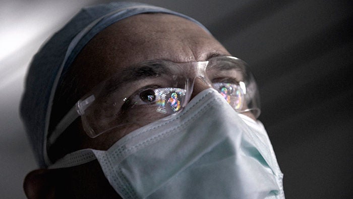 physician in mask