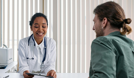 Consula con una especialista médico