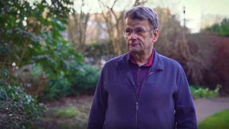 Animation of Boston Scientific WATCHMAN FLX being placed within heart valve.