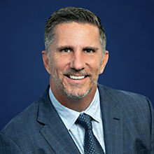 head shot of Lance Bates Senior Vice President and President, Interventional Cardiology Therapies