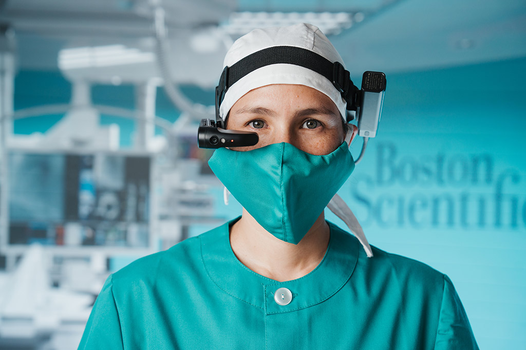 Physcian with communication headset